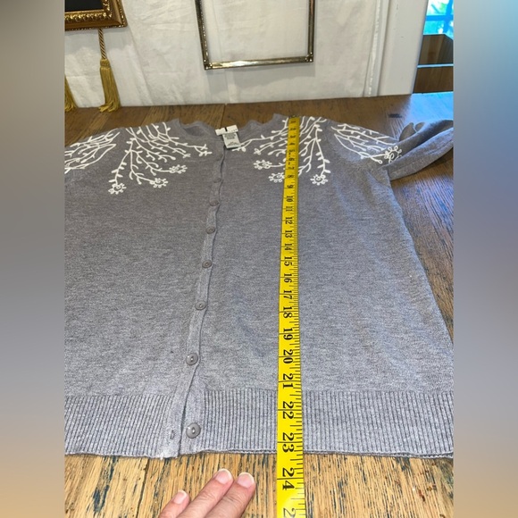 RAIN & ROSE Embroidered Cardigan - Size S - Picture 6 of 7
